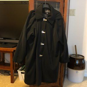 London Fog Women's Black raincoat with hood